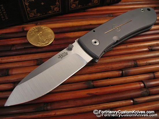 Bob Dozier - Large Folding Hunter w/Graphic