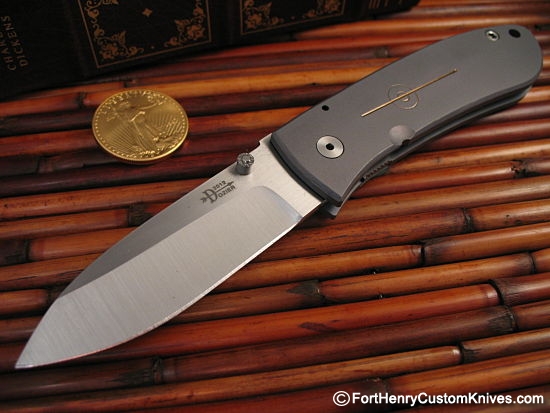 Bob Dozier - Large Folding Hunter w/Graphic