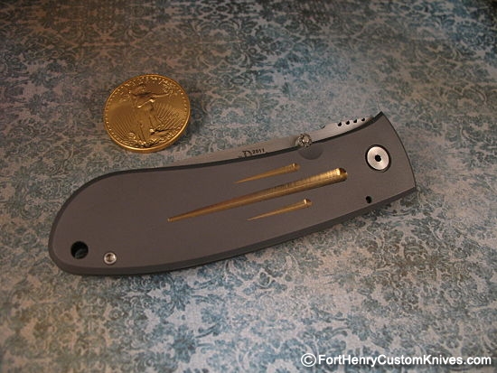 Bob Dozier - Large Folding Hunter w/Graphic