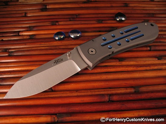 Bob Dozier - Large Folding Hunter w/Graphic
