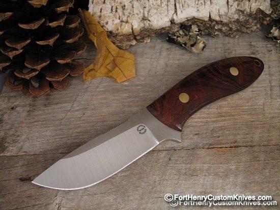 Bob Dozier - Custom Whitetail Skinner