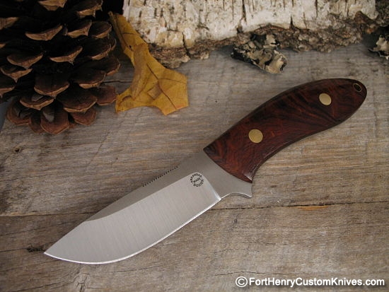 Bob Dozier - Custom Whitetail Skinner