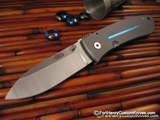 Bob Dozier - Large Folding Hunter w/Graphic
