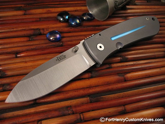 Bob Dozier - Large Folding Hunter w/Graphic