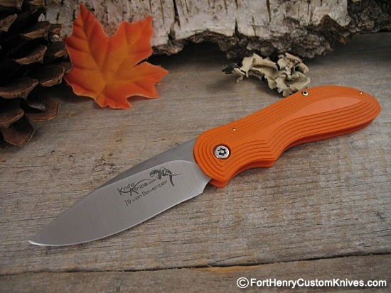 JD van Deventer - Friction Folder