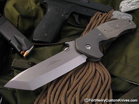 Ernest Emerson - Custom Roadhouse Beast Prototype