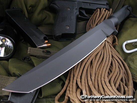 Chris Reeve - Tanto 1 (Hollow Handle) Discont.