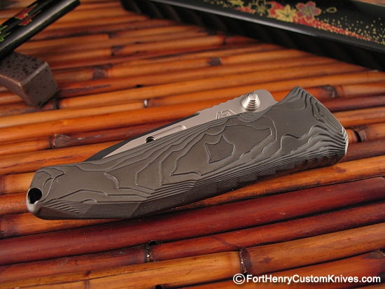 Rockstead Front Closed