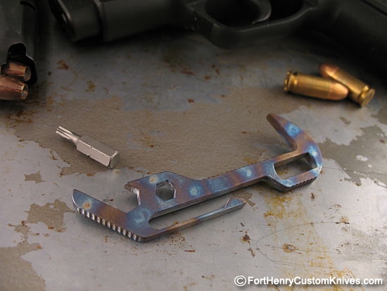 Graham Knives - Wrench It Tool