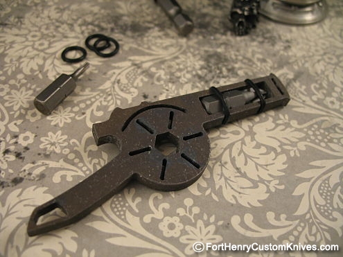 Fort Henry Custom Knives - Cannon