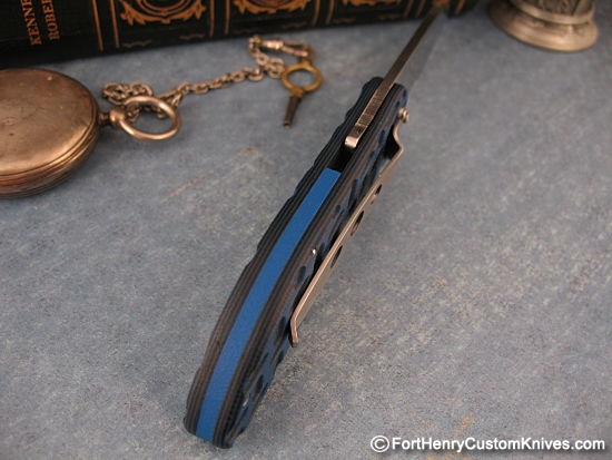 JD van Deventer - Friction Folder - Image 3