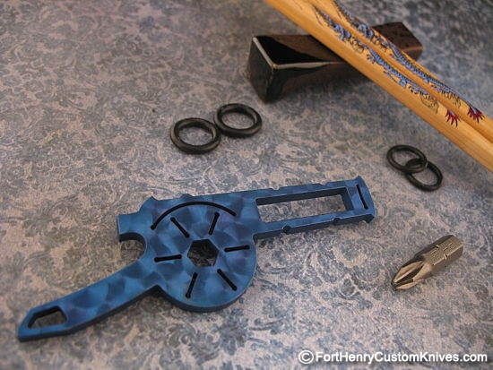 Fort Henry Custom Knives - Cannon