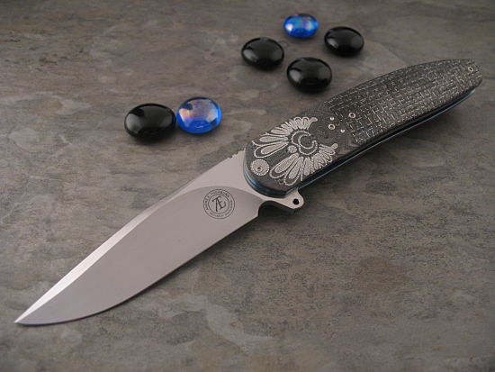 Andre Thorburn - Engraved Gentleman's Flipper - Zirc Bolster