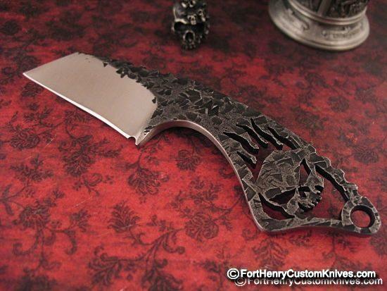 Black Dragon Forge - V3 Skull Neck Knife