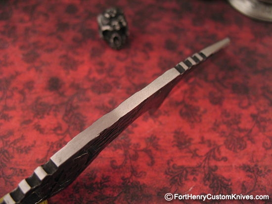 Black Dragon Forge - V3 Skull Neck Knife - Image 4