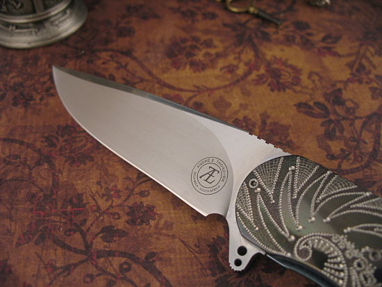 Andre Thorburn - Large Engraved Gentleman's Flipper - Image 4