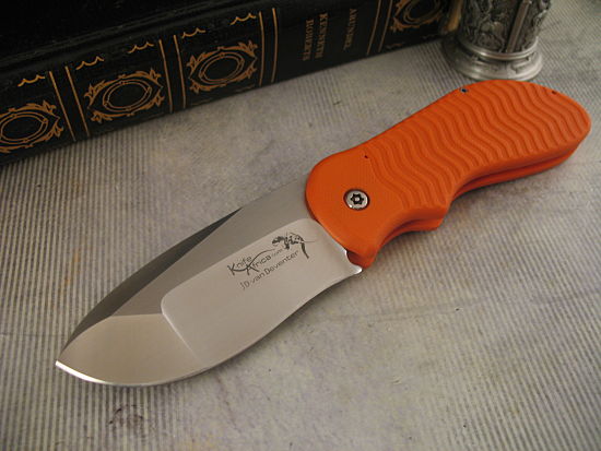 JD van Deventer - Big Man Friction Folder
