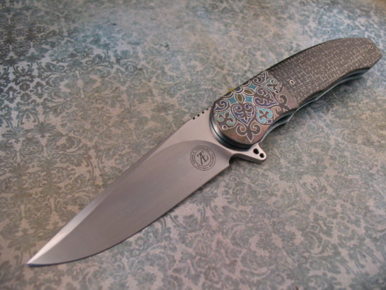 Andre Thorburn - Engraved Gentleman's Flipper