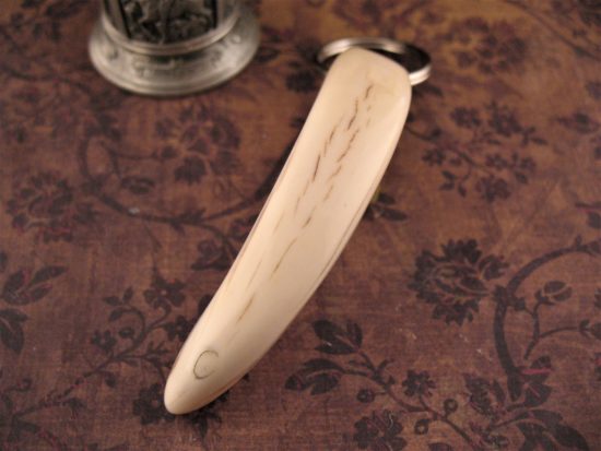 Arno Bernard - Warthog Tusk Key Chain - Image 3