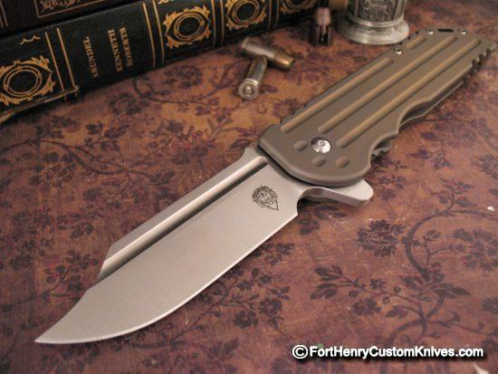 Alpha Hunter - Spartan / War Bowie #1