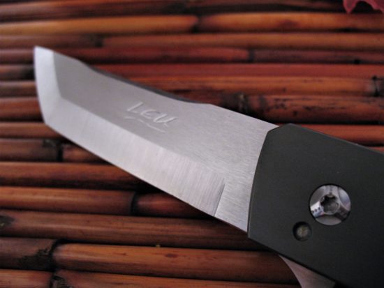 Pohan Leu - Hamachi Framelock Flipper - Zirconium - Inredible Price - Image 4