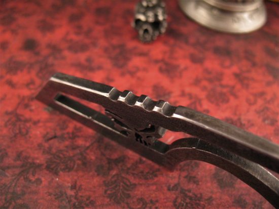 Black Dragon Forge - V2 Skull Neck Knife - Image 5