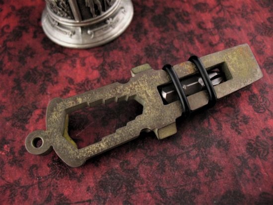 Dragon Cut - Fort Henry Exclusive - Strike Plate Cannon Pry / Pocket Tool - Image 2