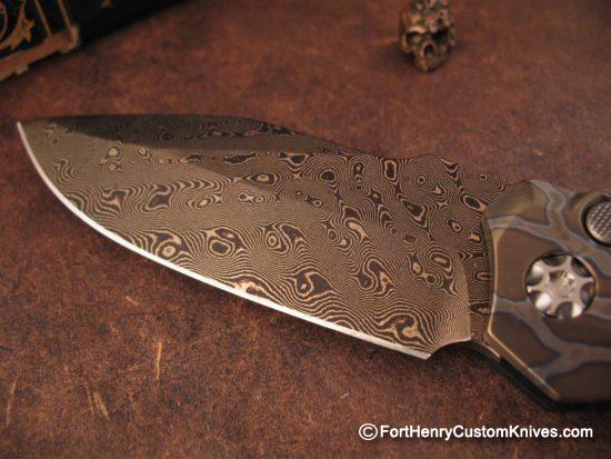 Heretic Knives - LE Presentation Wraith Auto - Image 4