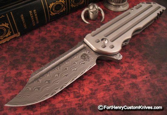 Alpha Hunter - White Knight War Bowie - Damasteel - #2