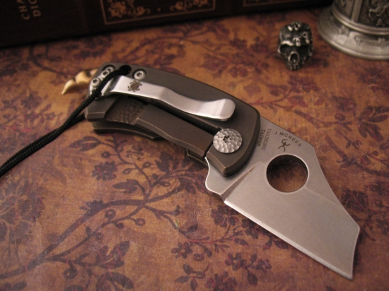Spyderco / Jon McNees - McBee w/Stinger & Bead - Bronze - Image 6