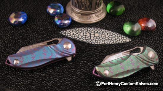Rike Knife - NEW Miniature Bumble Bee Flipper - Damasteel