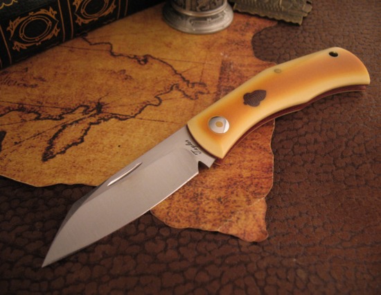 Chris Taylor - Slip Joint  - Vintage Textolite Handle