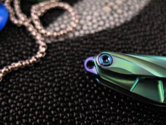 Rike Knife - Hummingbird Miniature Flipper - Damasteel - Image 9