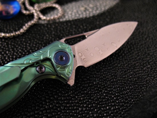 Rike Knife - Hummingbird Miniature Flipper - Damasteel - Image 6