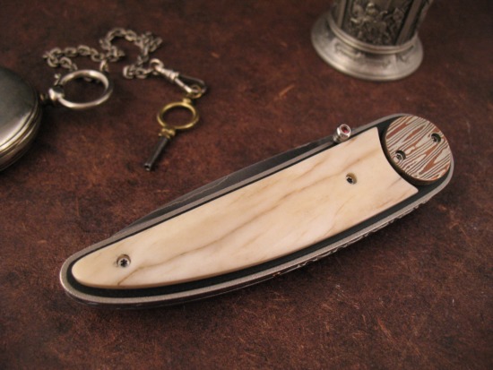 Corrie Schoeman - Raindrop Folder - Ruby Accents - Image 2