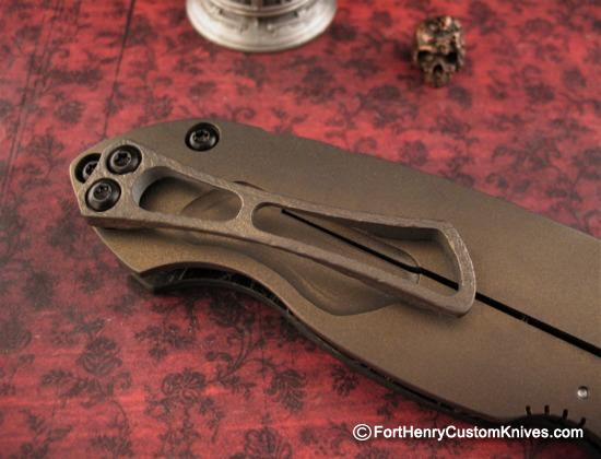 DireWare - V-5 Solo Tanto Recurve Flipper - Carbon Fiber - Image 6