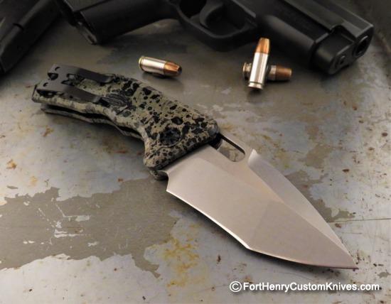 Heretic Knives Martyr Reverse open