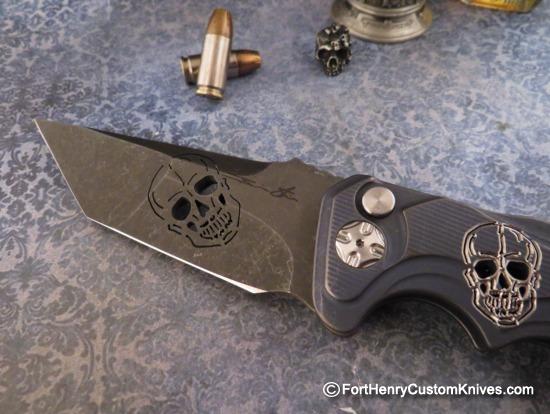 tighe pierced skull fighter blade