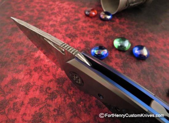 Larevo Knives / Jason Overall - Gryphon - Fat Carbon / Zirc - Image 5