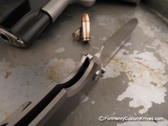 Ramon Chaves - NEW Ultramar Liberation 229 - Drop Point - Image 5