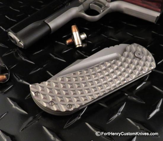 Alpha Hunter - Custom Limited Edition - Titanium Apocalypse - Image 2