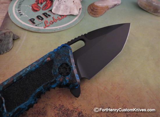 Heretic Knives - New Medusa Flipper & Mechforce Flashlight Set - Chemtina Finish - Image 3