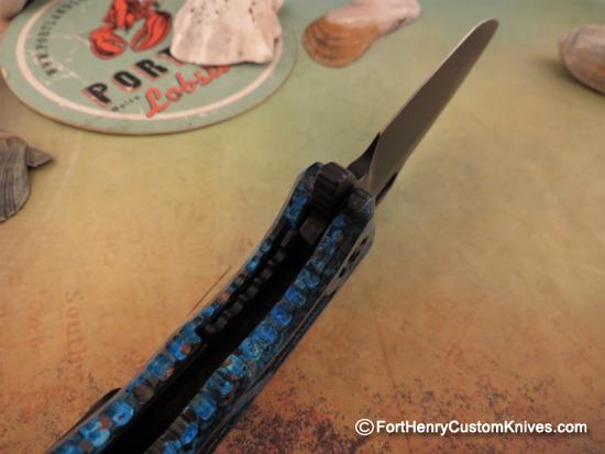 Heretic Knives - New Medusa Flipper & Mechforce Flashlight Set - Chemtina Finish - Image 5