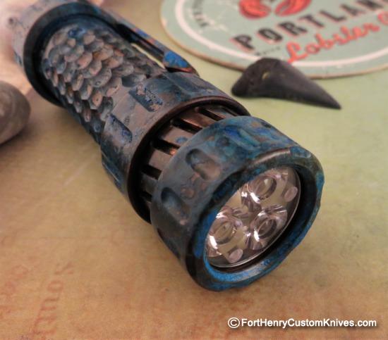 Heretic Knives - New Medusa Flipper & Mechforce Flashlight Set - Chemtina Finish - Image 9