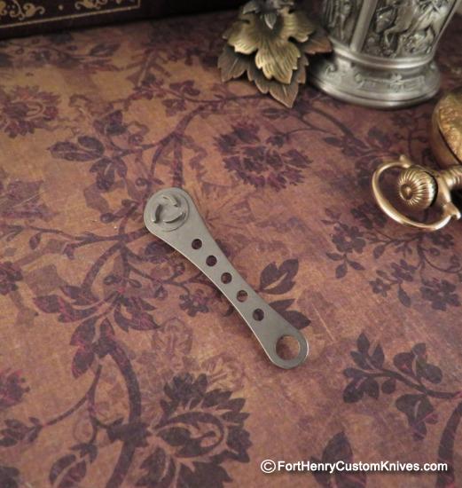 Bartosz Herman - Custom Vespertillio - M390 - Gold Strike Carbon Fiber - Image 7