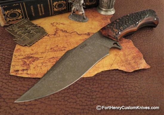 Claudio & Ariel Sobral / CAS Knives - Amber Stag - "Mustang" Fighter