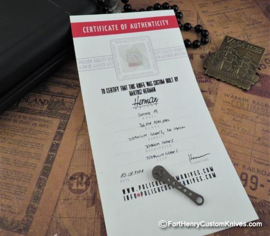 Bartosz Herman - Custom Ishtar - M390 - Gold Strike Carbon Fiber - Image 8