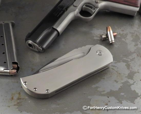 Alpha Hunter - White Knight Apocalypse #4 - Image 2