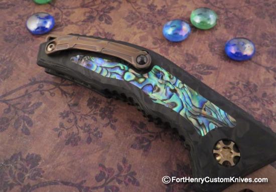 Heretic Knives - Lim Ed Medusa Auto - Bronze - Abalone Inlay - Image 5