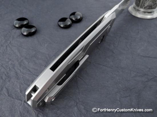 Jaroslaw Kus - Dwarf Flipper - Titanium - Image 5